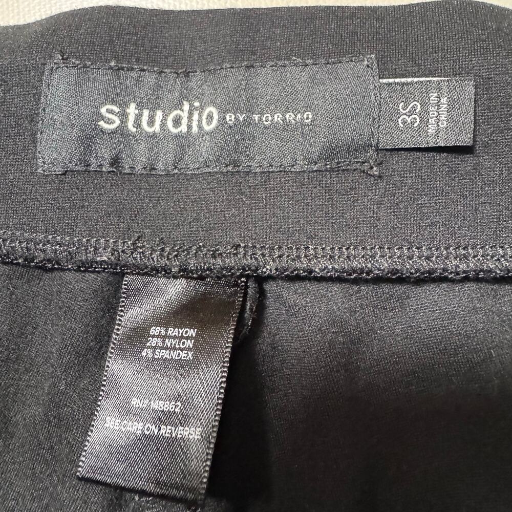 Studio by TORRID Pull On Relaxed Taper Pant Black Office Casual Basic size 3S - Picture 7 of 7